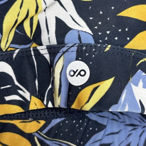 Danskin Now Sports Bra L Multicolor Leaf Print Activewear Crop Top Workout - Picture 3 of 7